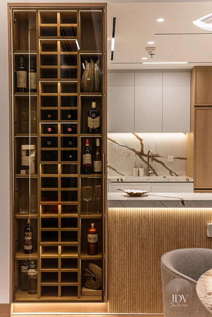 Fairmont luxury apartment - Image 9