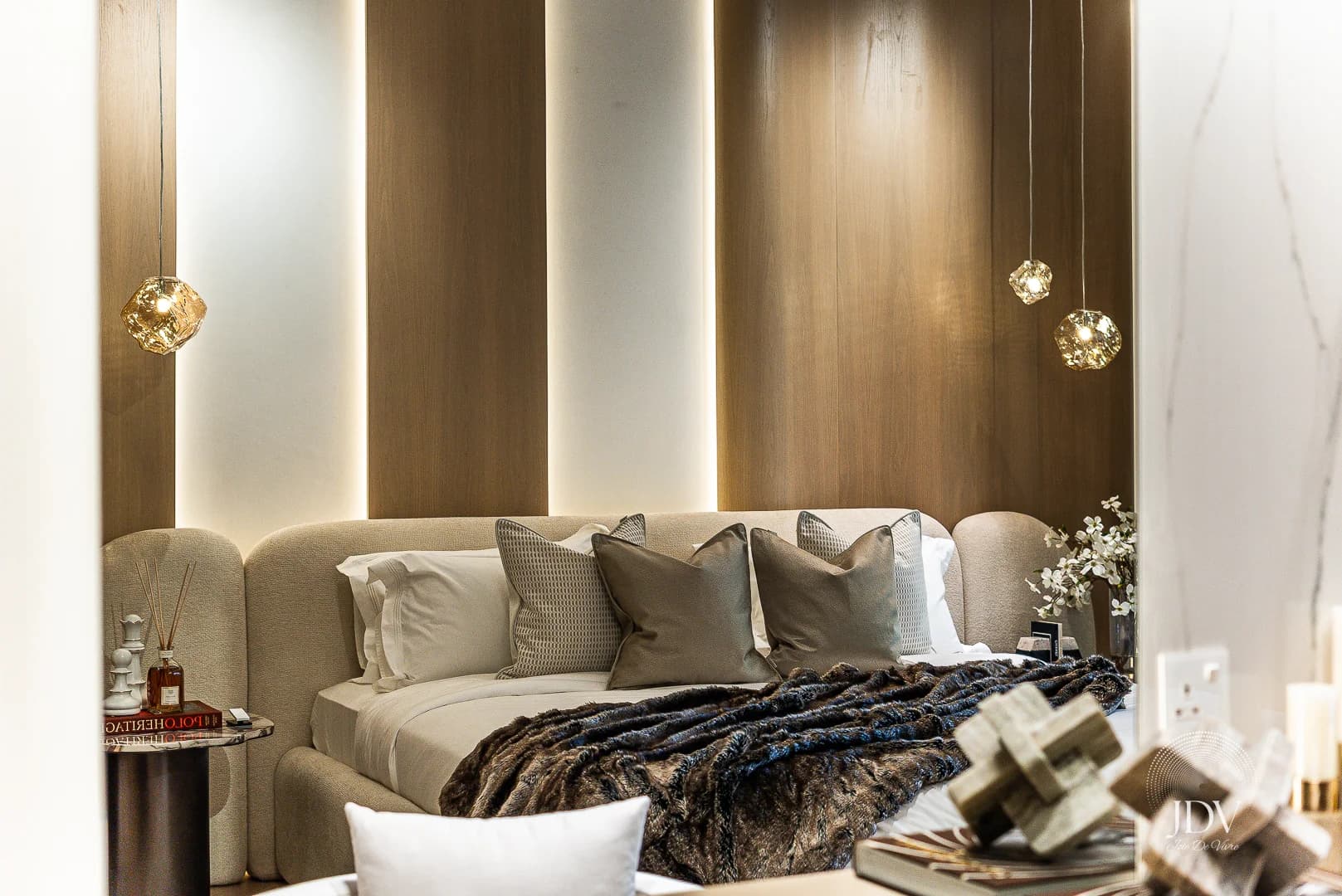 Fairmont luxury apartment - Image 3